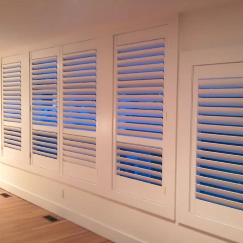 Aluminum Louvers door