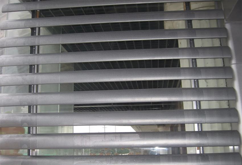  Louvers
