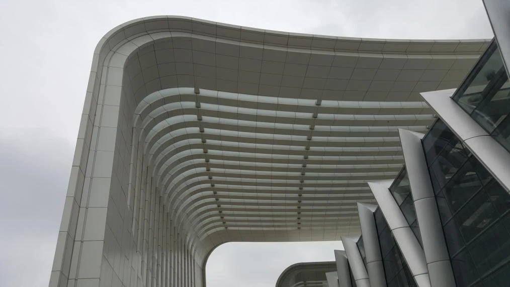 Sunshade curtain wall