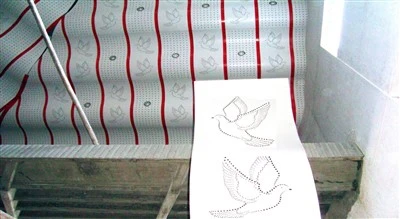 Modèl atistik mi dekorasyon CLADDING Panneaux Perforation aliminyòm plafon Panel